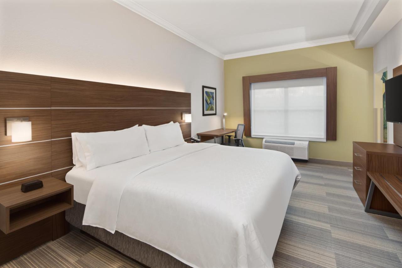 Holiday Inn Express Hotel & Suites Byron By Ihg Esterno foto