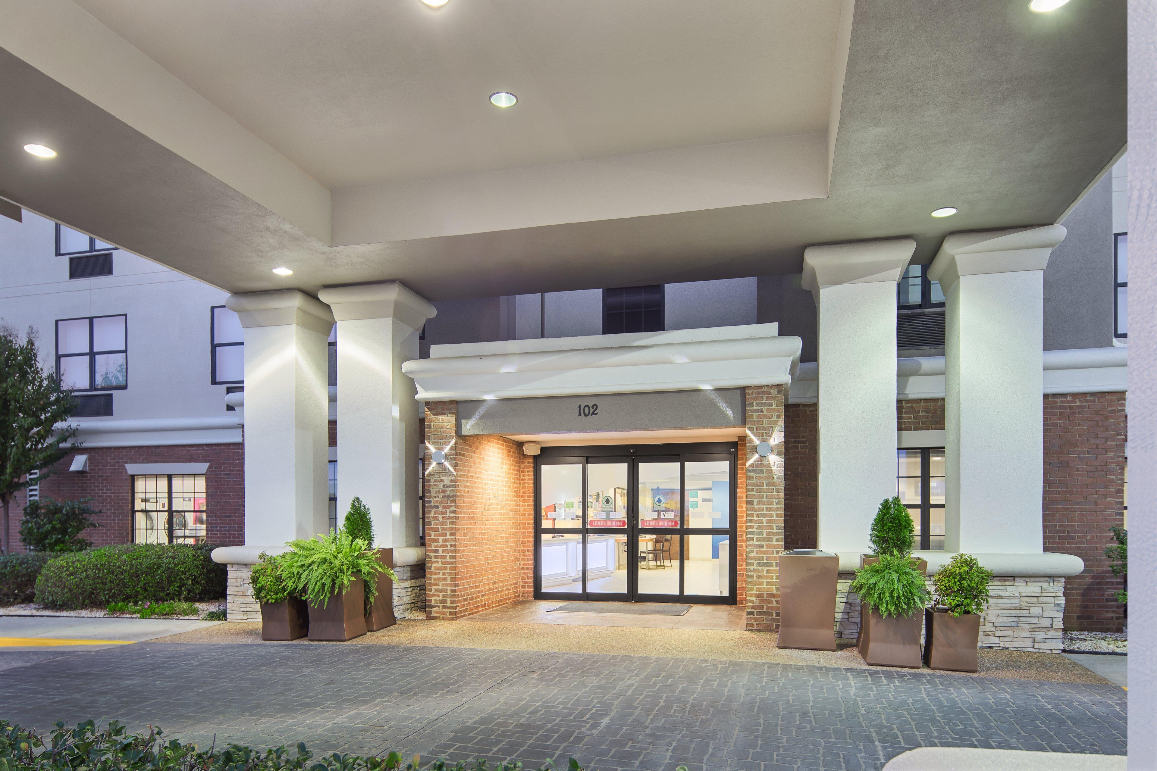 Holiday Inn Express Hotel & Suites Byron By Ihg Esterno foto