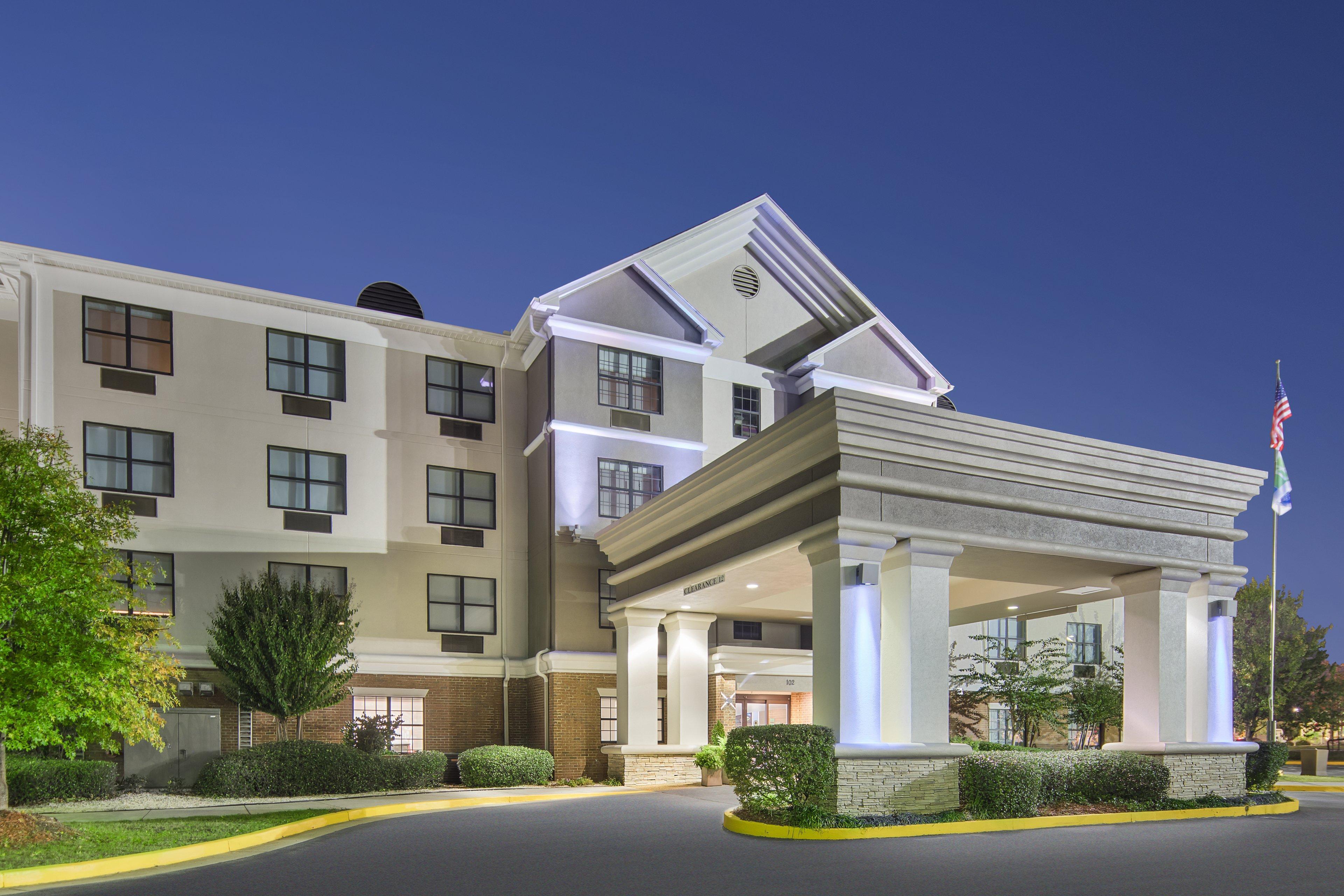 Holiday Inn Express Hotel & Suites Byron By Ihg Esterno foto