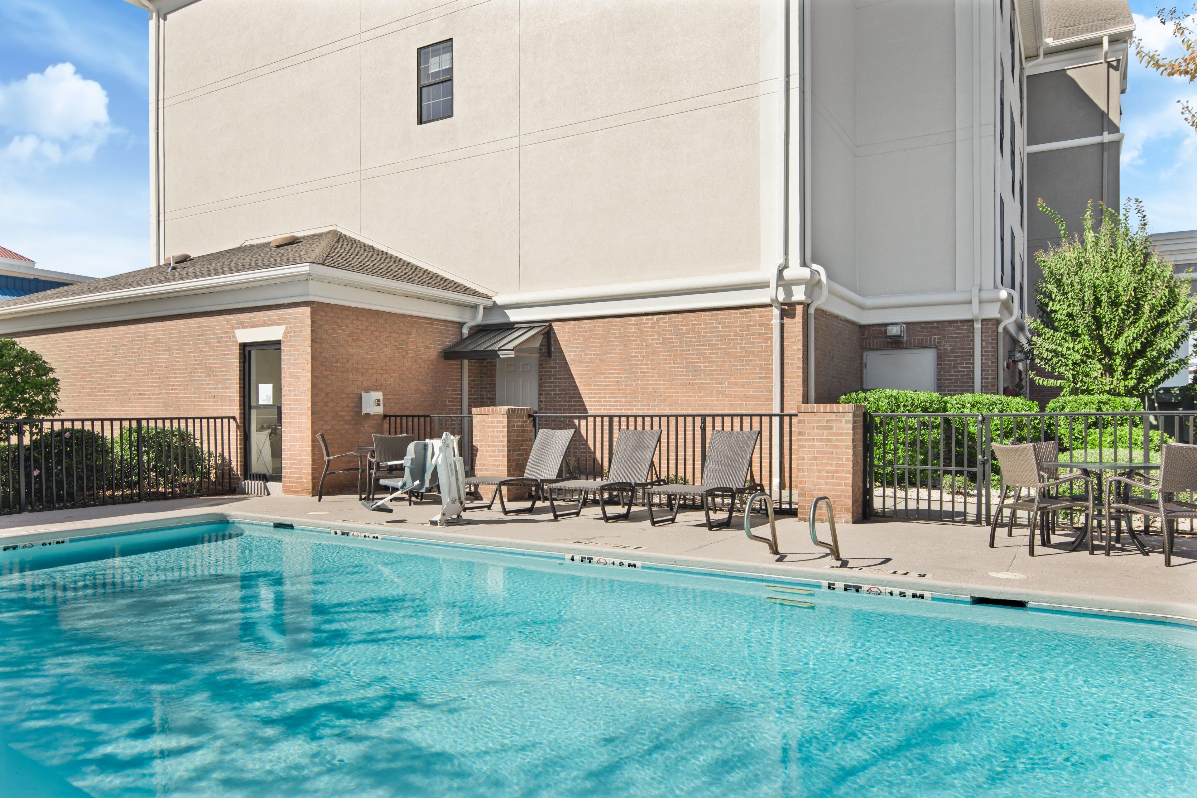 Holiday Inn Express Hotel & Suites Byron By Ihg Esterno foto