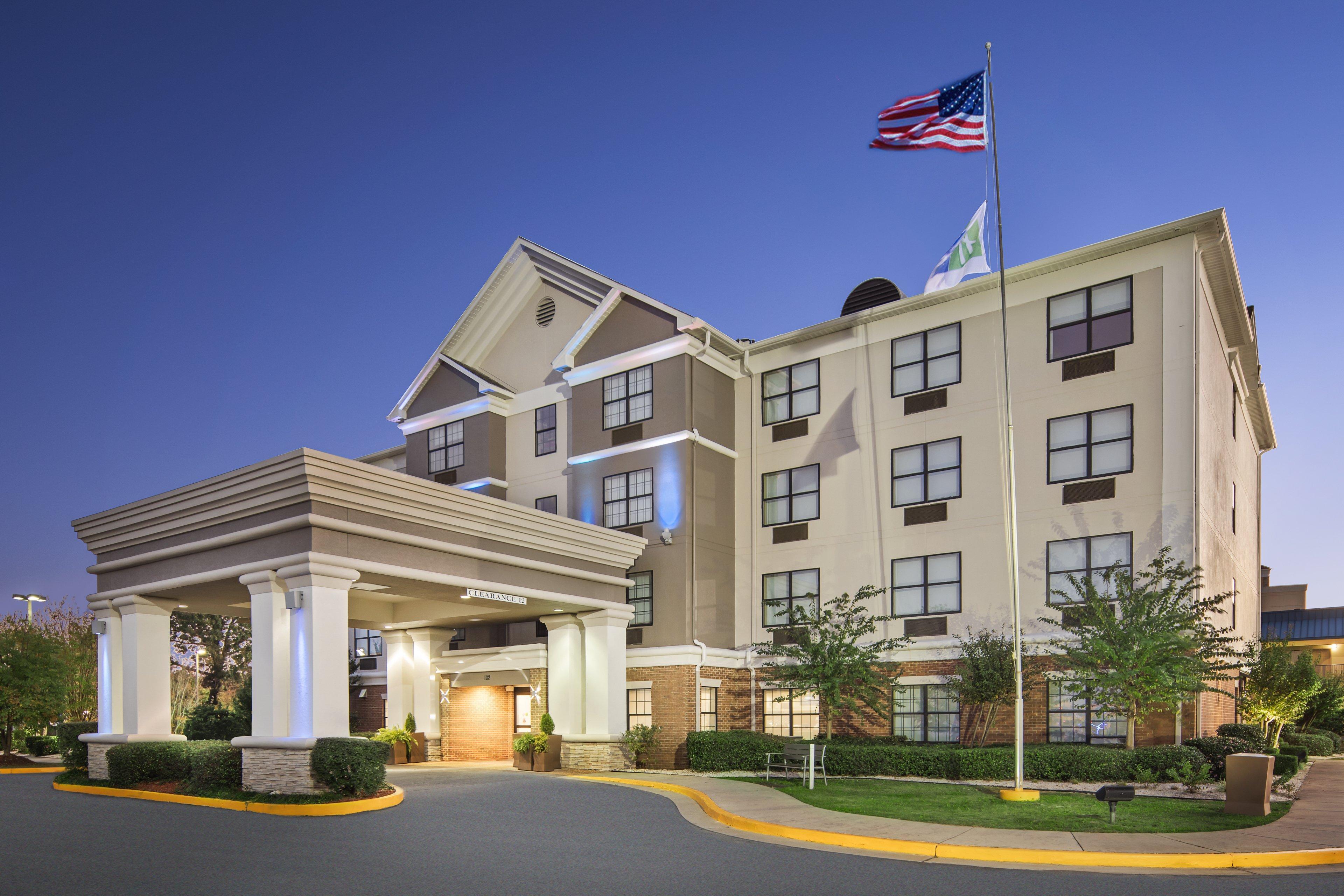 Holiday Inn Express Hotel & Suites Byron By Ihg Esterno foto