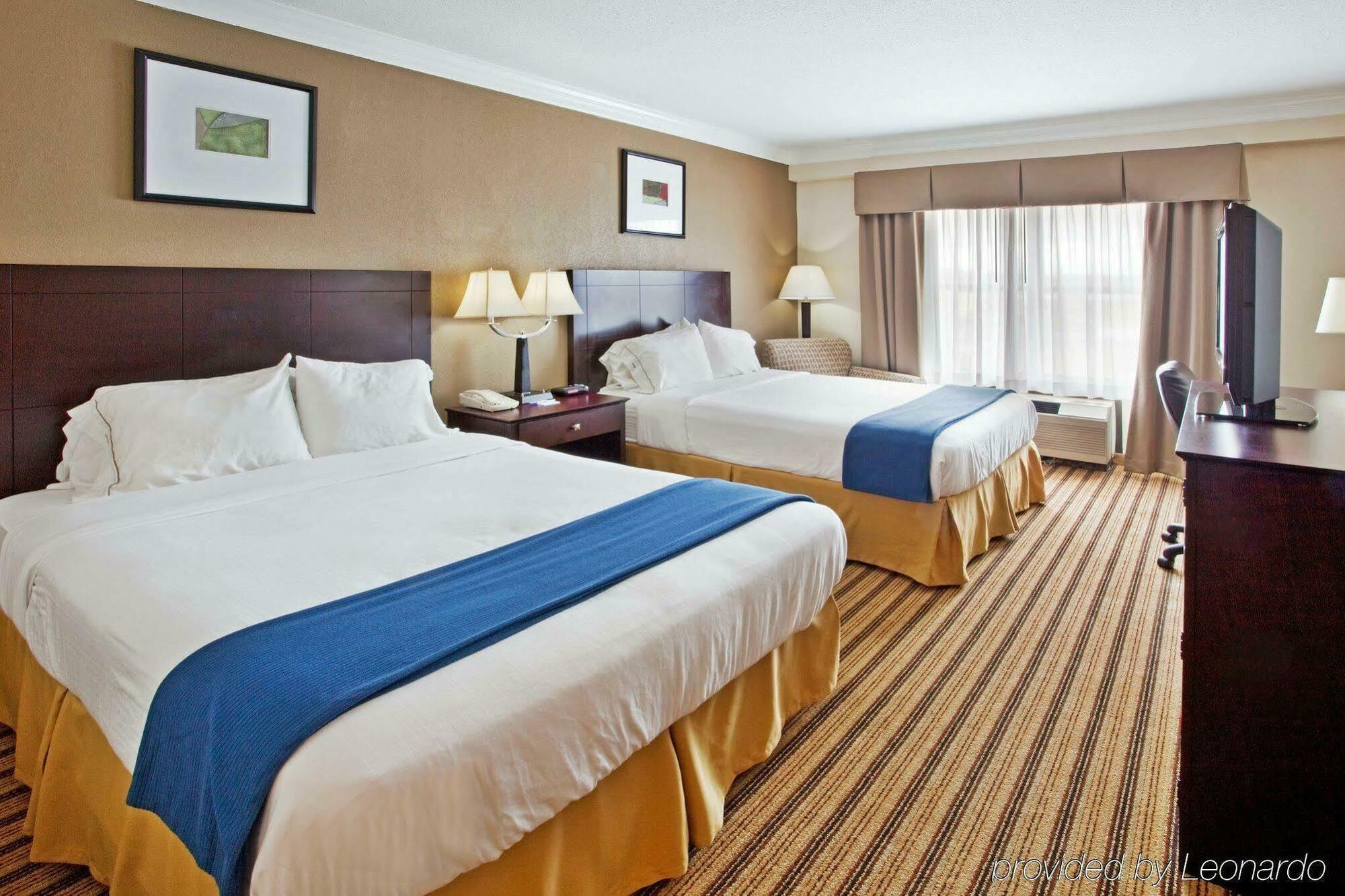 Holiday Inn Express Hotel & Suites Byron By Ihg Esterno foto