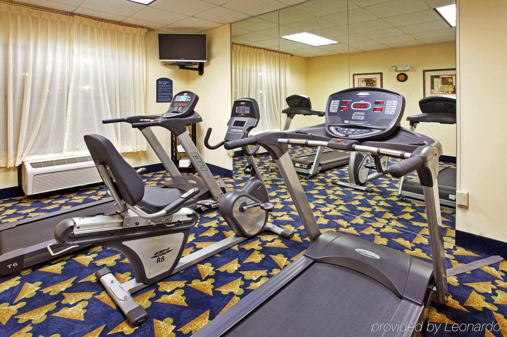 Holiday Inn Express Hotel & Suites Byron By Ihg Esterno foto